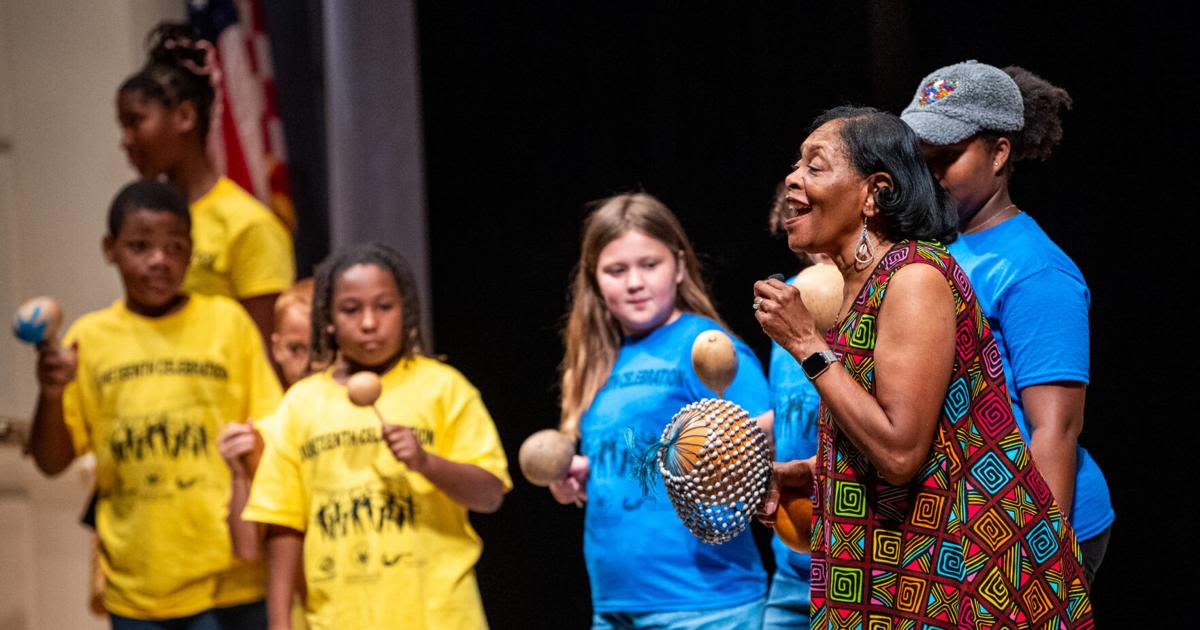 Professional storyteller gets spectators involved telling Juneteenth stories