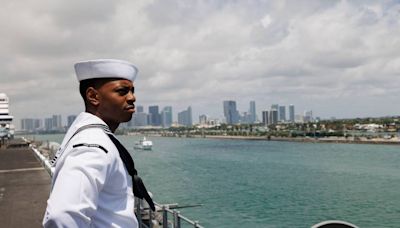 How to see missile ships, meet sailors and judge salsa moves. Miami Fleet Week is here