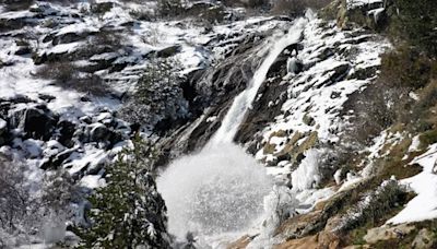 La ruta a la Chorrera de San Mamés: un sendero que descubre una cascada de 30 metros de altura en la sierra de Guadarrama