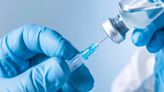 Los posibles efectos adversos de la vacuna AstraZeneca bajo la lupa de los expertos