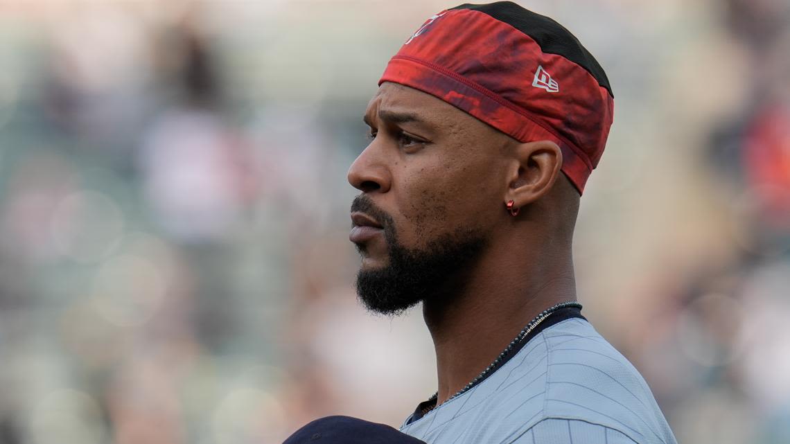 Twins center fielder Byron Buxton leaves game against Chicago White Sox