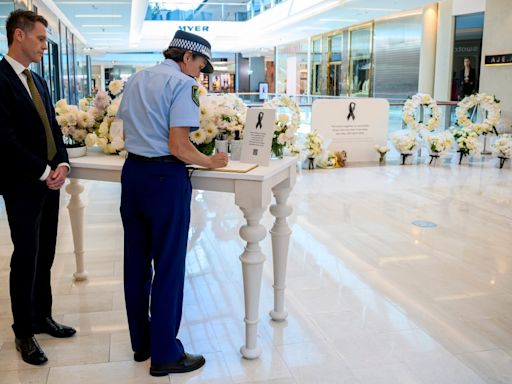 Staff and shoppers return to ‘somber’ Sydney shopping mall 6 days after mass stabbings