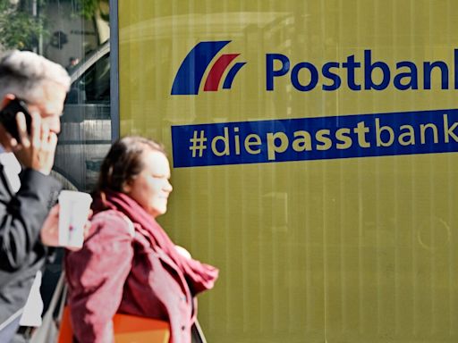 Deutsche Bank Raises Postbank Pay by 12.5% in New Cost Headwind