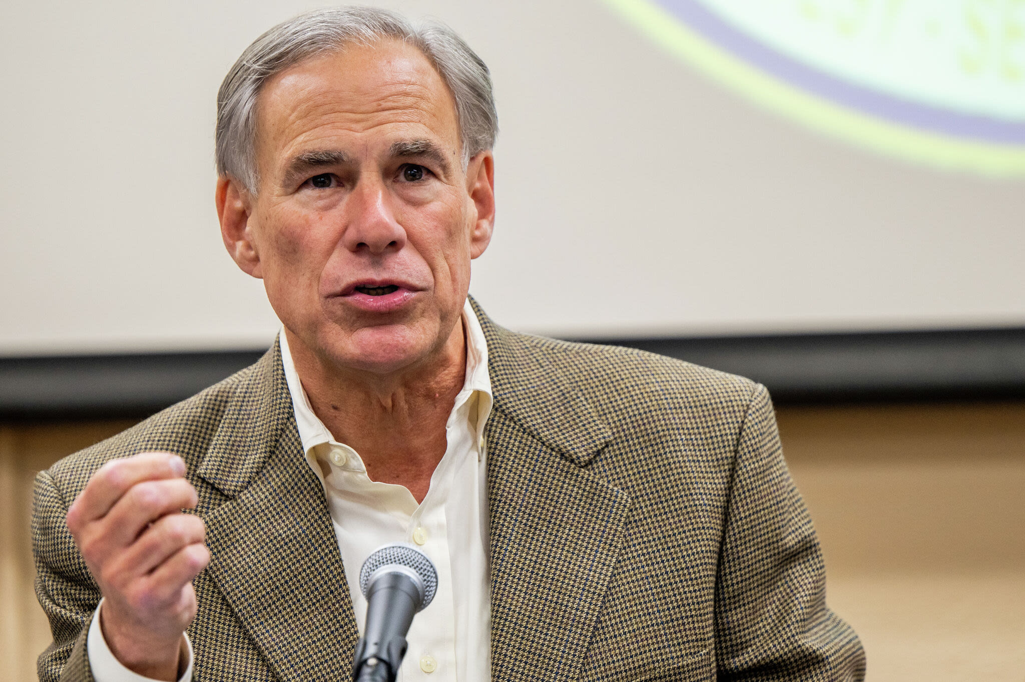 Greg Abbott leverages Klein ISD scandals to push school vouchers