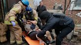 Rusia mata a 30 personas en el mayor bombardeo en Ucrania desde que empezó la guerra