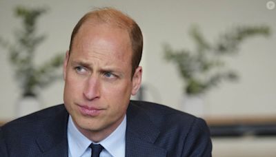 Le prince William prend tous les risques : il affronte un incendie en pleine visite officielle ! (VIDEO)