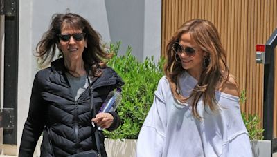 Comparten fotos de Jennifer López visitando propiedades en Beverly Hills - El Diario NY