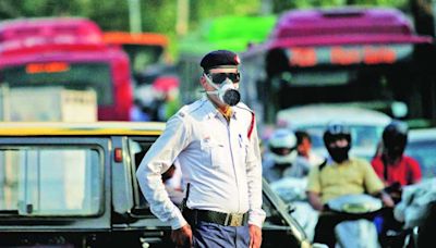 Traffic cop arrested for taking bribe from sand transporter