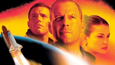 Bruce Willis regalaba dinero al equipo técnico de “Armageddon”: “Era muy generoso”