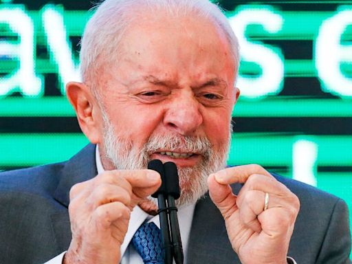 Lula lista feitos do governo, reafirma compromisso fiscal e diz que Brasil estava ‘em ruínas’