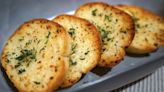 'Zero effort' garlic bread method takes minutes and uses two ingredients