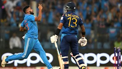 Sri Lanka collapse again as India limit hosts to 161-9