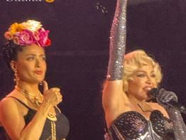 Madonna baila con "Frida" en su show