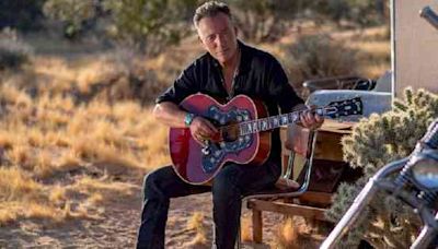 'Dancing In The Dark' de Springsteen chega ao Top 40