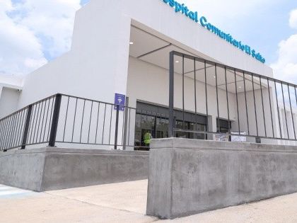 Inauguran nuevo hospital en El Salto con unidad de hemodiálisis incluida