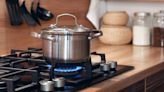 12 Crucial Tips For Cooking With A Gas Stove