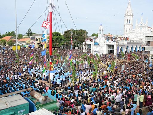 Annual feast of Our Lady of Snows Basilica begins with flag hoisting