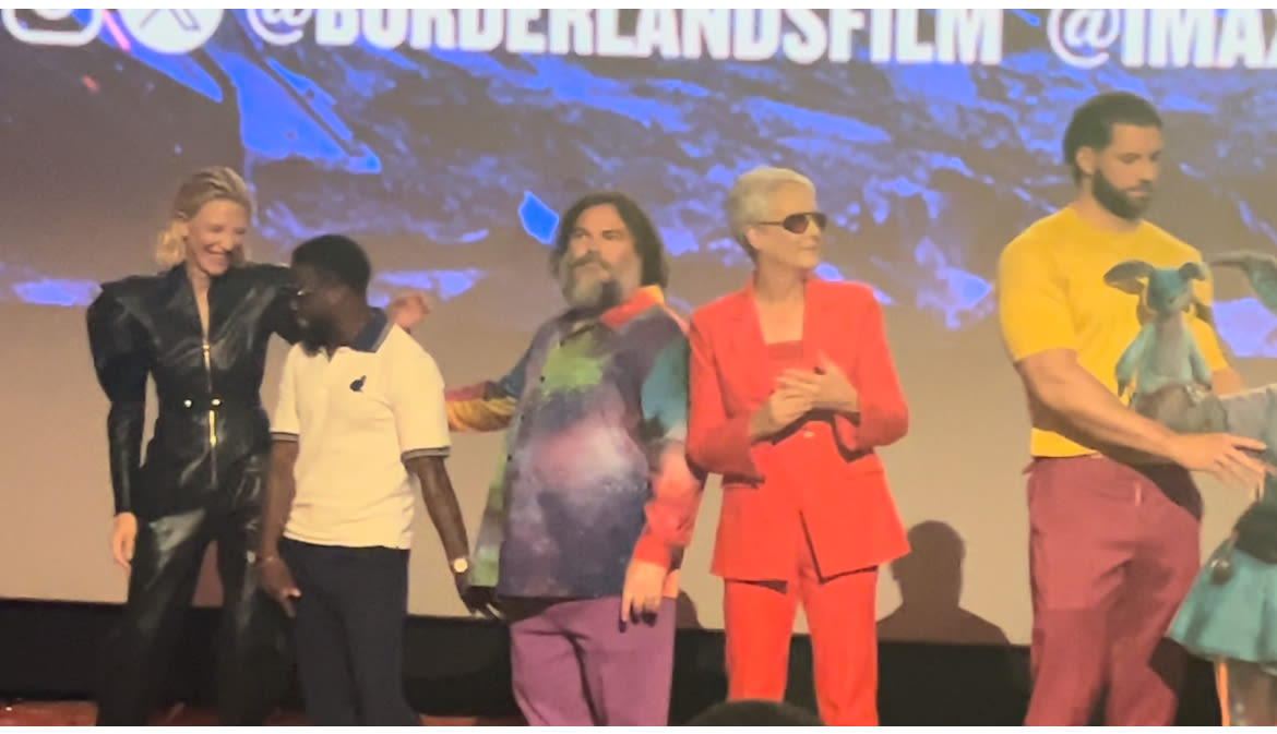 Kevin Hart, Jamie Lee Curtis hit the gold carpet for 'Borderlands' LA premiere