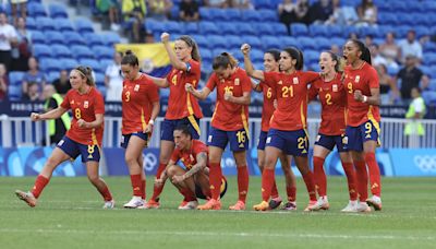 La selección española se impone a Colombia en los penaltis y peleará por las medallas
