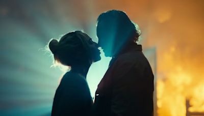 El beso de Lady Gaga y Joaquín Phoenix en el segundo tráiler del Joker