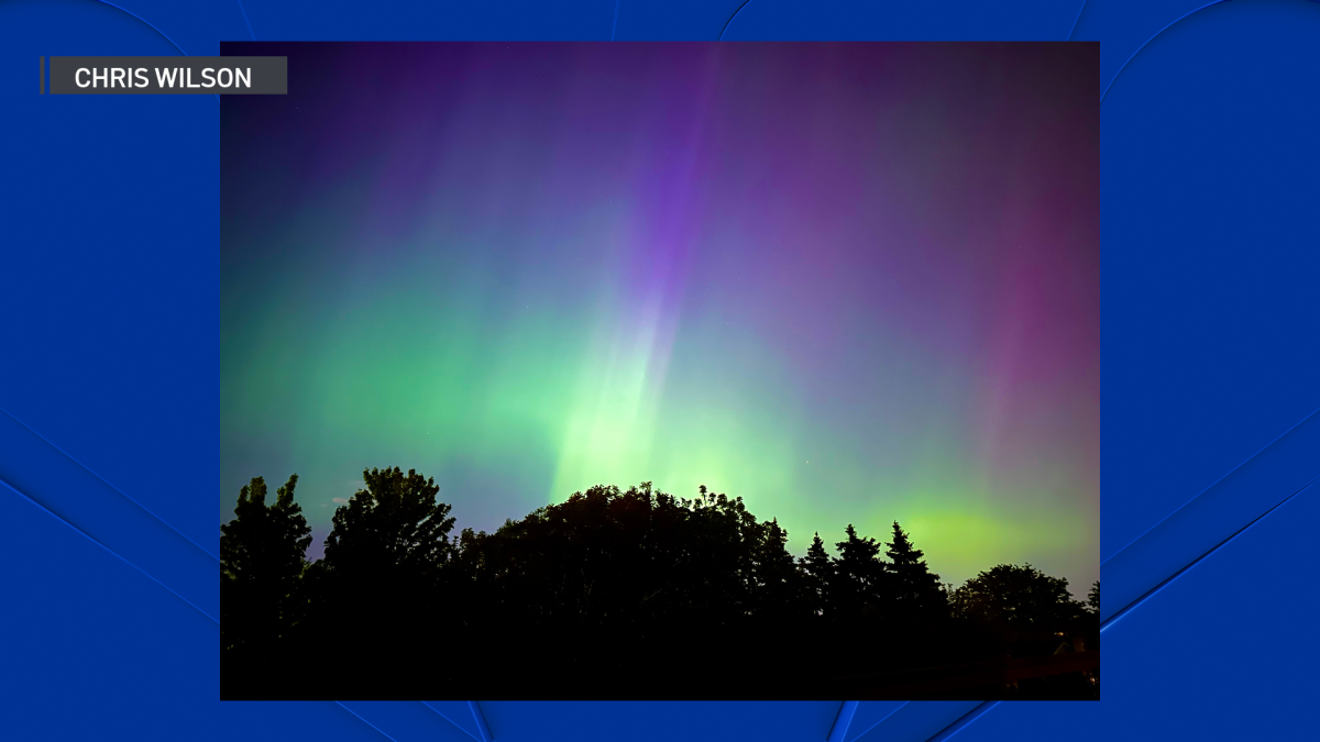 Photos: Northern lights stun the skies across Chicago, suburbs