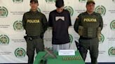 Joven que portaba subametralladora mini uzi y municiones fue capturado