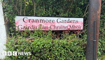 South Belfast: Bilingual street sign defaced on Cranmore Park