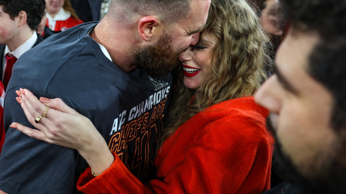 For Taylor Swift Fans, Travis Kelce Has Set "The Bar" by Attending the Eras Tour Days Before He Has to Be at Training Camp