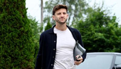 Lallana pictured among first arrivals as Saints return to Staplewood