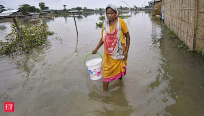 Assam: Flood situation remains grim in Assam's Nagaon district; death toll from deluge rises to 84 - The Economic Times