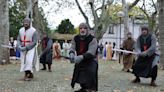 Lucha medieval con espadas