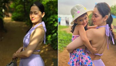 Sanjeeda Shaikh's Daughter Ayra Proves That She Got It From Her Mama In Their Tropical Beach Looks