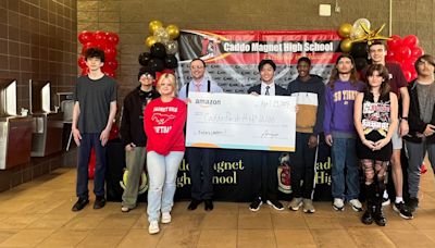 Amazon gives $10,000 to Caddo Magnet High class