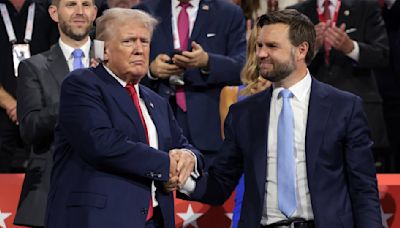 5 de las posiciones más polémicas (y cambiantes) de J.D. Vance, el candidato a vicepresidente de Trump