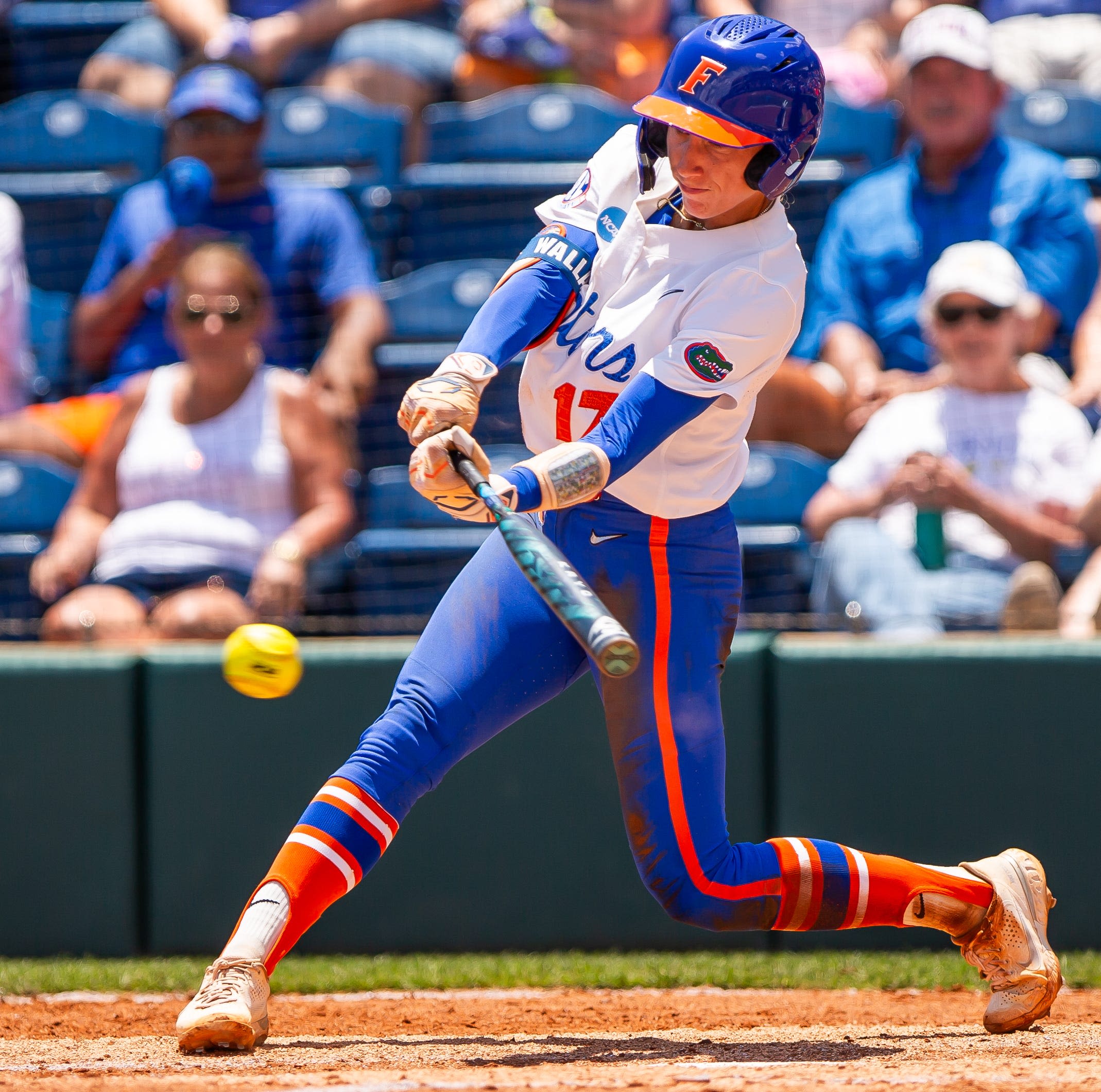 Baylor's hot start helps Bears beat Florida softball, setting up a win-or-go-home Game 3 Sunday