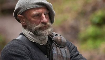 Outlander’s Graham McTavish unrecognisable in classic sitcom role 15 years ago