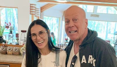 Así ha cambiado a Demi Moore y sus hijas la forma de ver a Bruce a Bruce Willis y cómo se enfrentan a su enfermedad