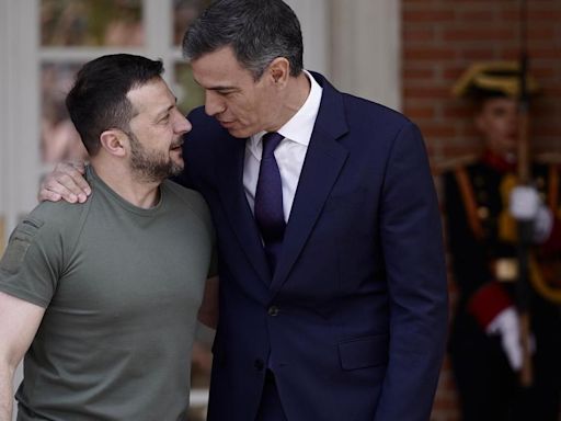 Zelenski se reúne con Sánchez tras la bienvenida de Felipe VI en el aeropuerto