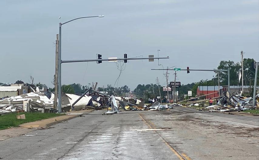 Northwest Arkansas counties devastated by overnight severe weather, 3 confirmed dead