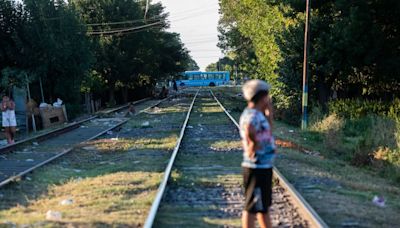 Adictos crónicos desde los 12 años: la red que jamás cierra sus puertas y hace malabares para atender el aumento del consumo en Rosario