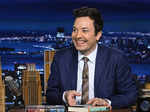 Laura Reyes of El Paso appears on The Tonight Show, hugs Jimmy Fallon