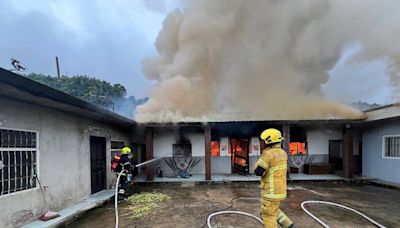 南投埔里三合院神明廳燃燒 屋主臉部輕微灼傷送醫