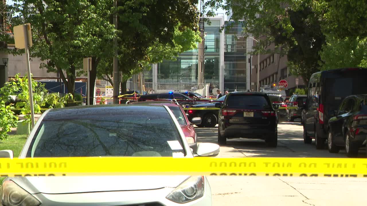 Downtown Milwaukee shooting, woman killed near Cass and Kilbourn