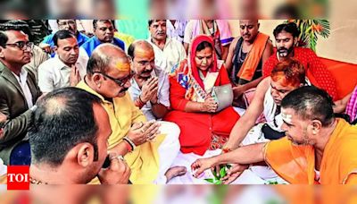 Ministers inaugurate Shravani mela in Deoghar | Ranchi News - Times of India
