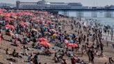 UK weather maps show blazing 29C mini-heatwave to engulf Britain in days