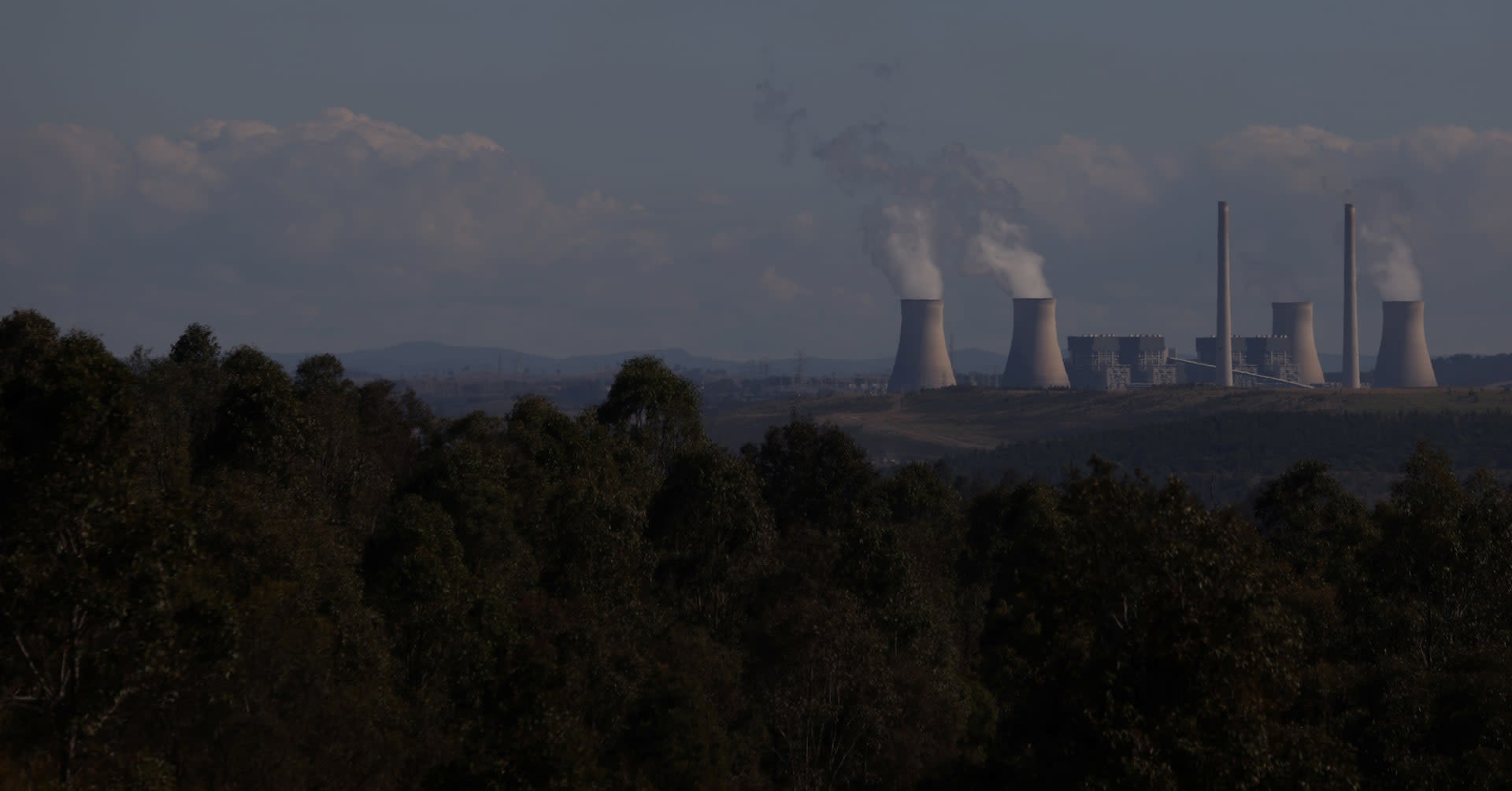 Australia runs risk of blackouts amid transmission lines delay