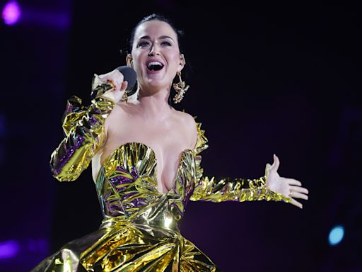 Katy Perry’s ‘Roar’ Music Video Reaches 4 Billion YouTube Views