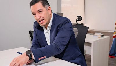 Andrés Idárraga se enteró de su salida de la Secretaría de Transparencia en plena entrevista: “No lo sabía”