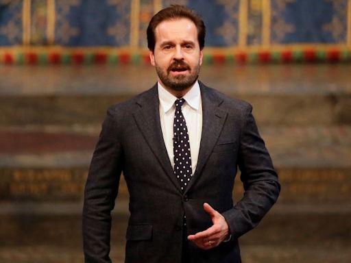 Alfie Boe launches rose for brain tumour charity in memory of his late father