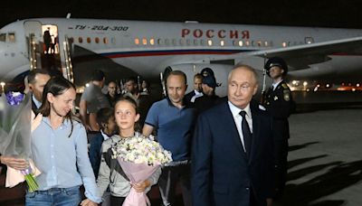 Children of undercover Russian spy couple only learned their nationality on flight to Moscow